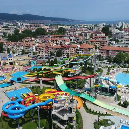 Aqua Nevis & Aqua Park Отель
