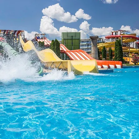 Отель Aqua Nevis & Aqua Park Солнечный берег