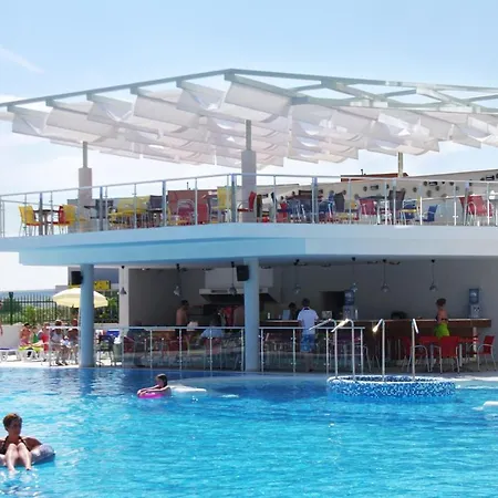 Отель Aqua Nevis & Aqua Park