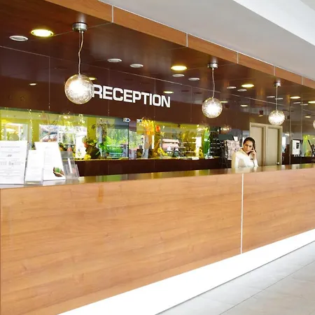 ホテル Aqua Nevis & Aqua Park サニービーチ