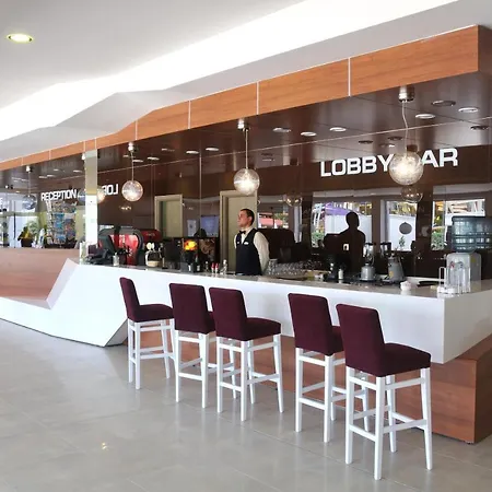 Aqua Nevis & Aqua Park ホテル