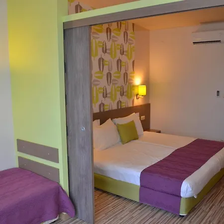Aqua Nevis & Aqua Park 4* Солнечный берег