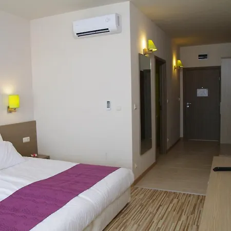 Aqua Nevis & Aqua Park 3*