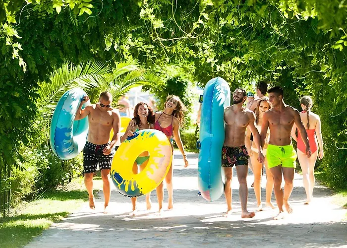 Aqua Nevis & Aqua Park فندق