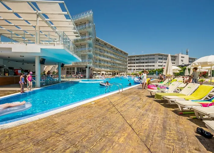 فندق Aqua Nevis & Aqua Park ساني بيتش