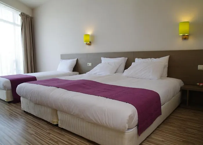 Aqua Nevis & Aqua Park ساني بيتش