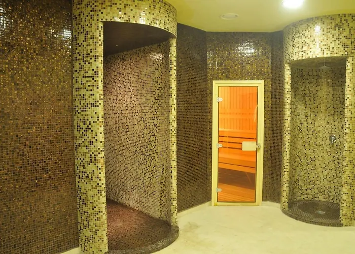 Aqua Nevis & Aqua Park ساني بيتش