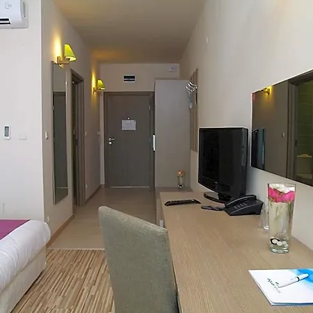 Hotel Aqua Nevis & Aqua Park Sunny Beach
