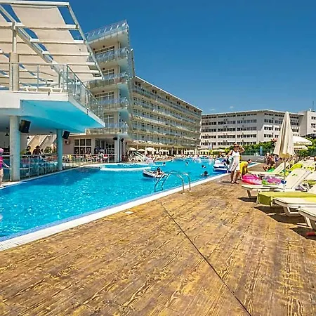 Aqua Nevis & Aqua Park Hotel 3*