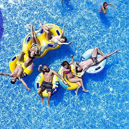 Hotel Aqua Nevis & Aqua Park 3*