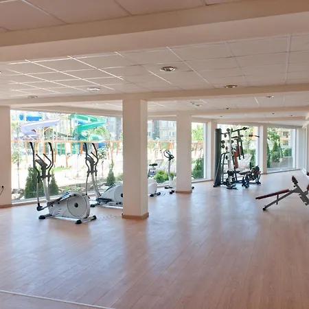 Хотел аква невис хотел&aквапарк