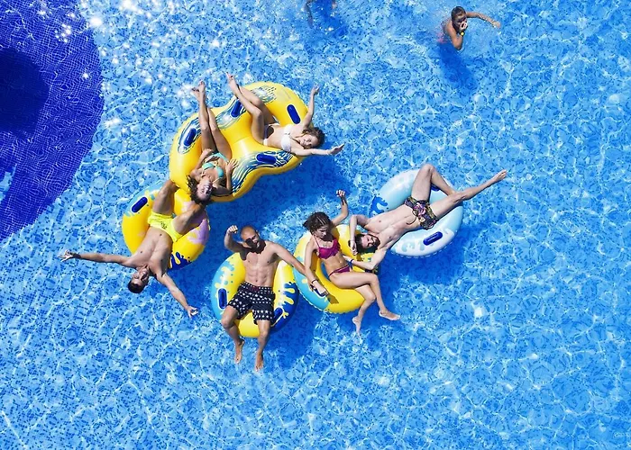 Hotell Aqua Nevis & Aqua Park