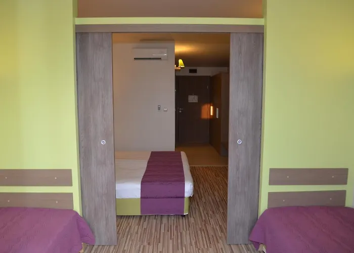 Aqua Nevis & Aqua Park 3* Napospart