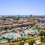 Aqua Nevis & Aqua Park Hotell 3*